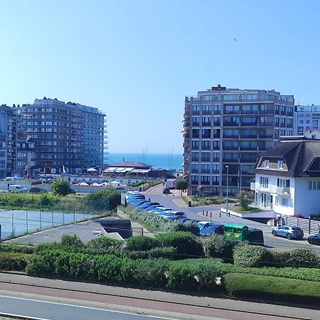 Apartment Met Zeezicht *