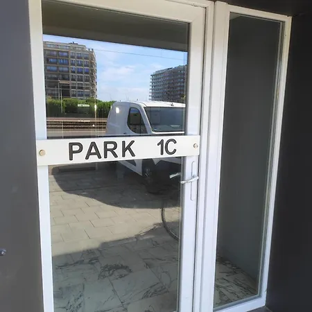 Met Zeezicht Apartment *